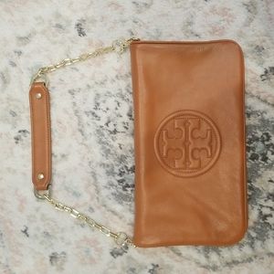 Tory Burch Reva Clutch in Brown